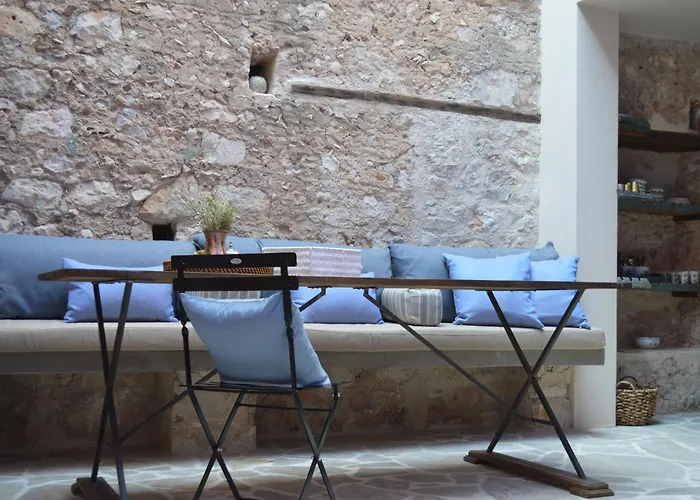 Casa Muse Kastellorizo Whole House بيت للعطل *